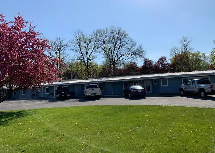 Hometown Inn